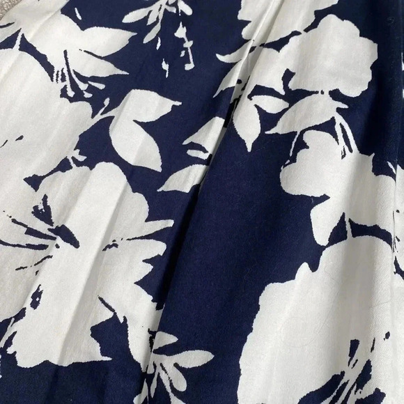 Chaps Floral Navy and White V-Neck Bodice Bust Fit & Flare Pleated Skirt Dress 4 - Picture 11 of 11